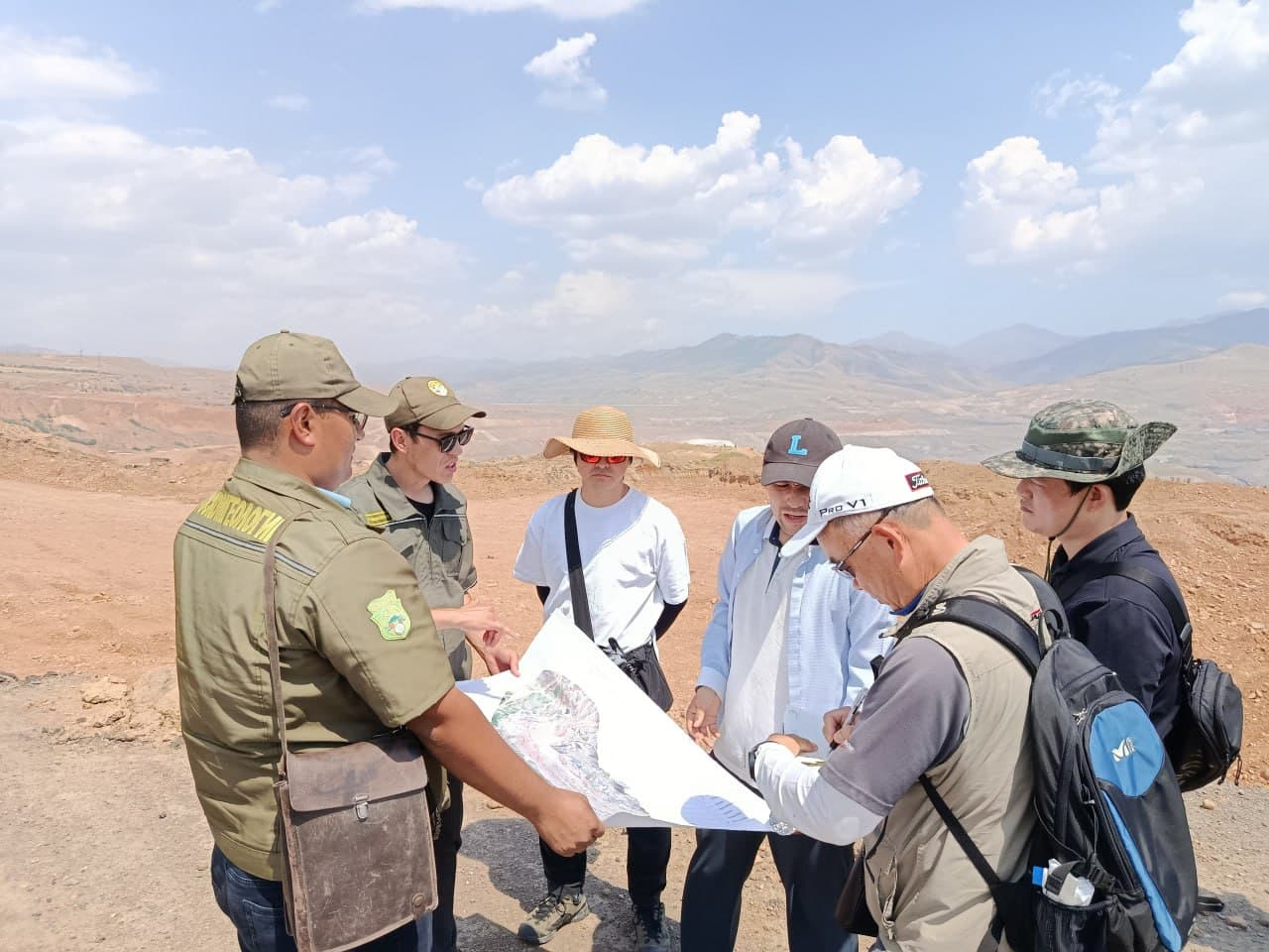 Under the KOICA grant project, work was carried out to study geological risks at the Angren coal mine