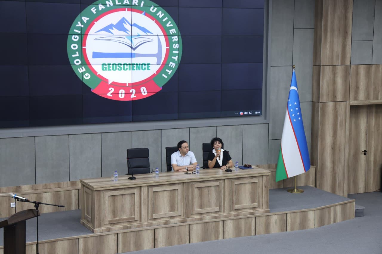 The Ministry of Mining and Geology held a meeting on the topic of “Education versus Ignorance”
