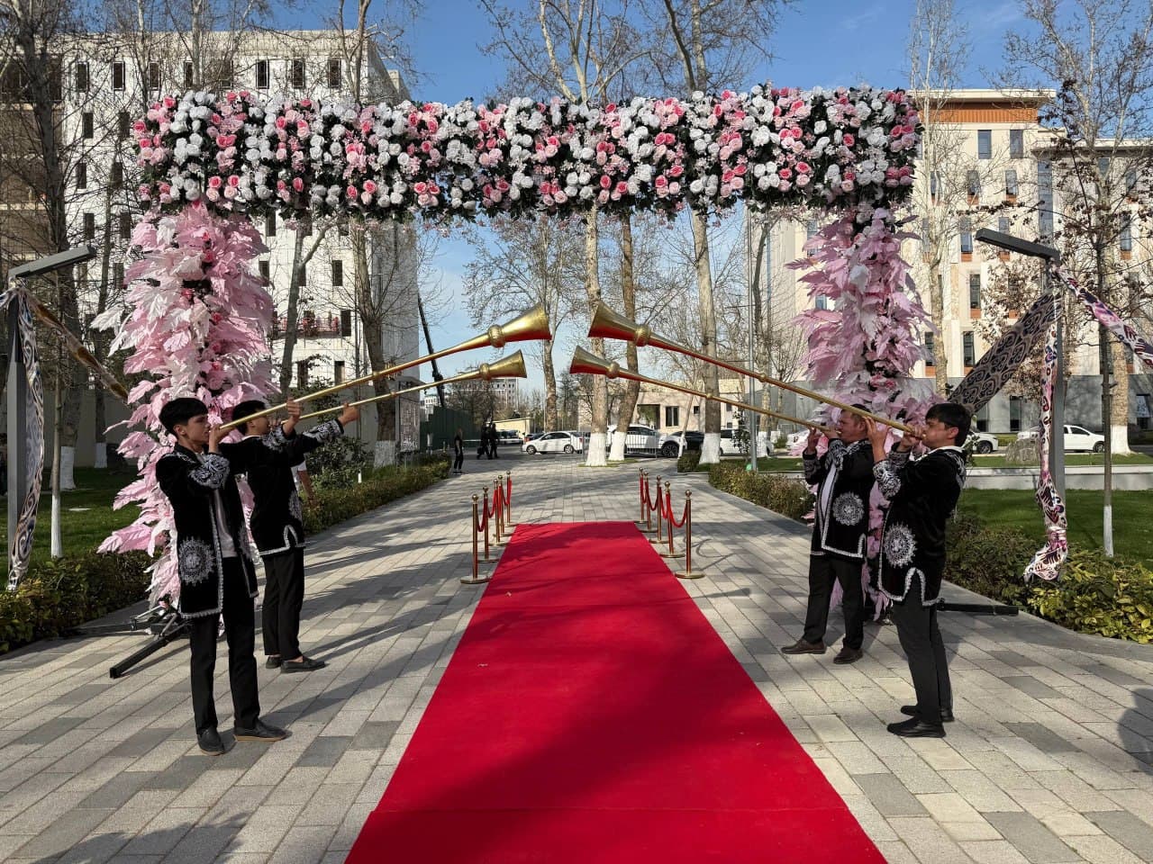 В связи с всенародным праздником "Навруз" состоялось торжественное мероприятие.